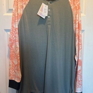 LuLaRoe Mark Henley button shirt long sleeve. New w/ tags. 2X. Gray, peach flora